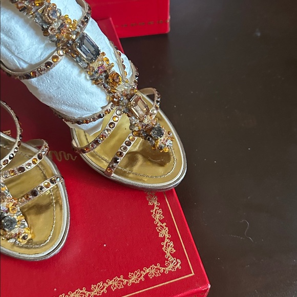 Rene Caovilla - Picture 12 of 12